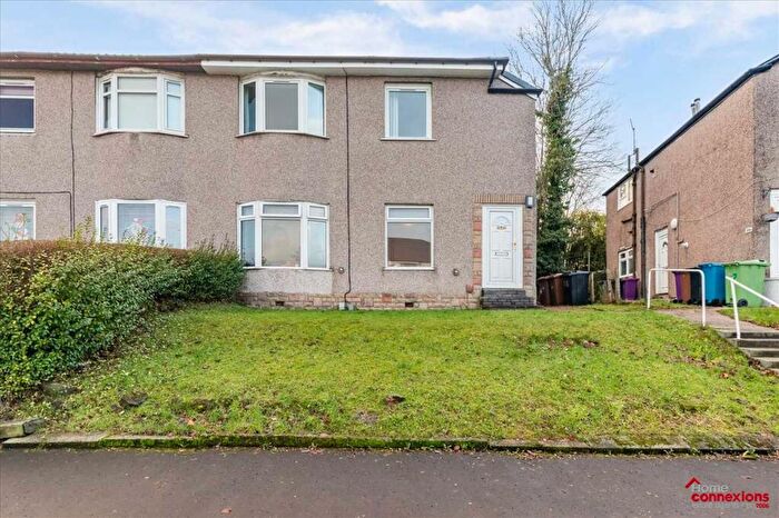 3 Bedroom Apartment For Sale In Castlemilk Road, Croftfoot, Glasgow, G44