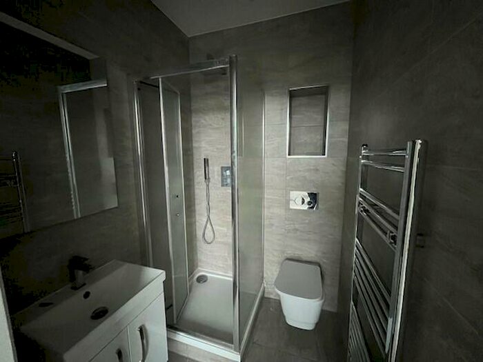 2 Bedroom Apartment To Rent In Bracknell, RG12