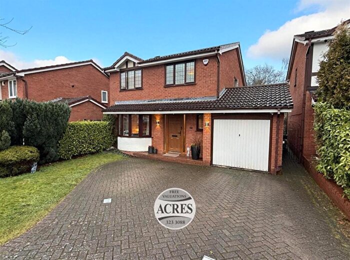 4 Bedroom Detached House For Sale In Chestnut Close, Streetly, Sutton Coldfield, B74