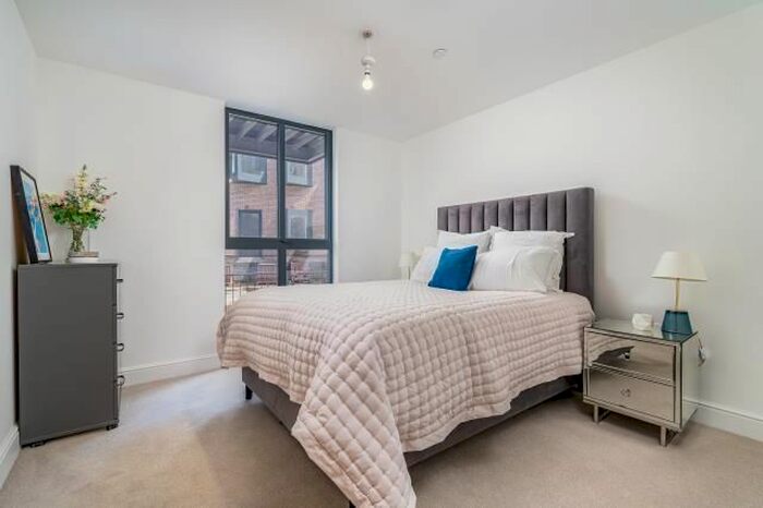 1 Bedroom Flat To Rent In Williams Lodge, The Old Works, High Wycombe, Buckinghamshire, HP11