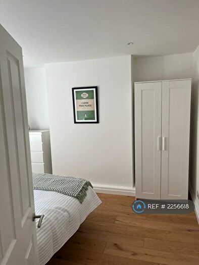 1 Bedroom Flat To Rent In Salcott Road, London, SW11