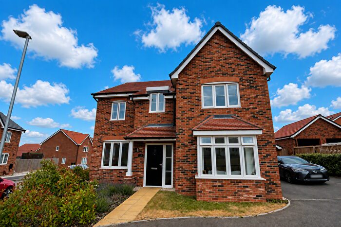 5 Bedroom Detached House To Rent In Carina Road, Nottingham, NG12