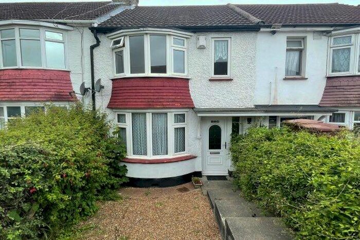 3 Bedroom Property To Rent In Palmerston Road, Chatham, ME4