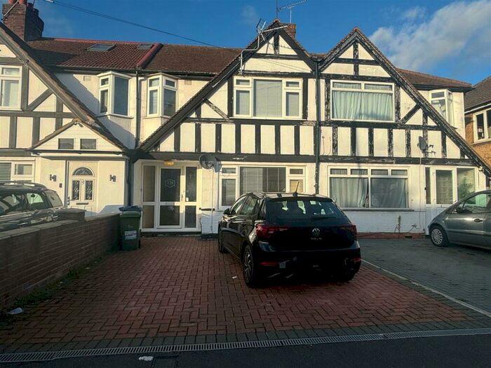 3 Bedroom Terraced House To Rent In Rayners Lane, Harrow, HA2