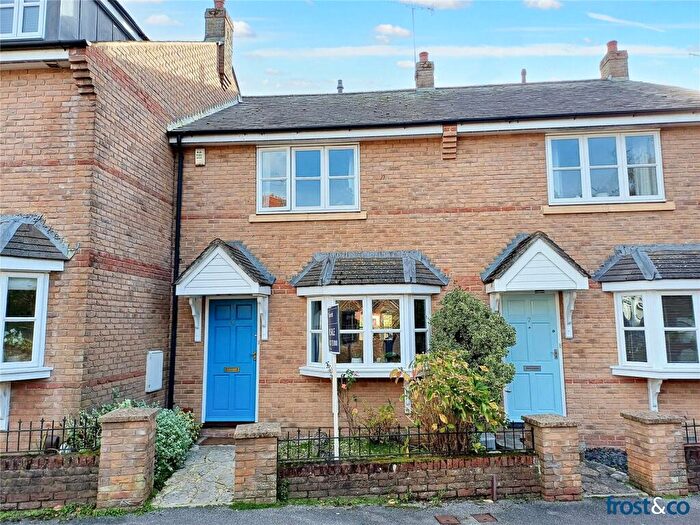 3 Bedroom Terraced House For Sale In Chalice Close, Lower Parkstone, Poole, Dorset, BH14