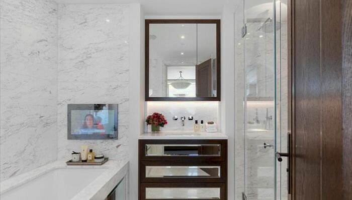 3 Bedroom Flat To Rent In Prince Of Wales Terrace, Kensington, W8