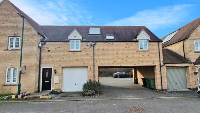 2 Bedroom Coach House For Sale In Paynes Field, Barnack, Stamford, PE9