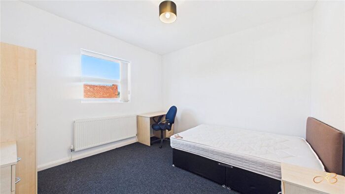 1 Bedroom Detached House To Rent In Woodlands Road, Middlesbrough, North Yorkshire, TS1