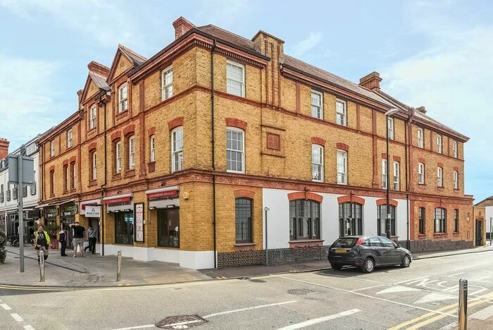 1 Bedroom Flat To Rent In Smith Street, Watford, WD18