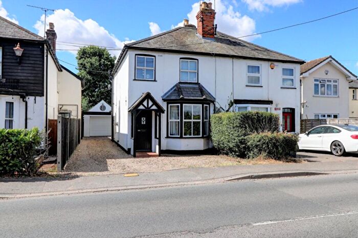 3 Bedroom Semi-Detached House For Sale In Penn Road, Hazlemere, High Wycombe, Buckinghamshire, HP15
