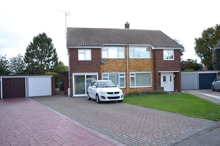 4 Bedroom Semi-Detached House For Sale In Orford Crescent, Springfield, Chelmsford, CM1