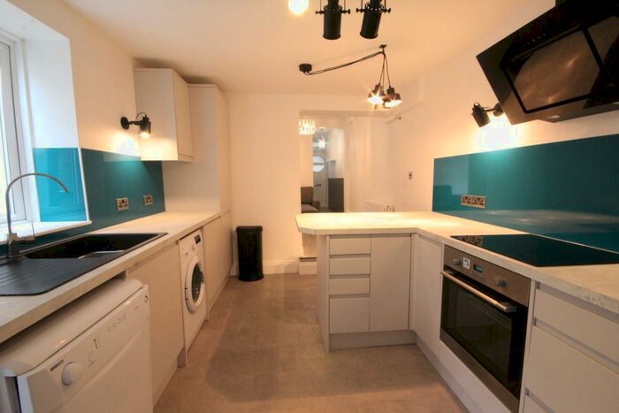 2 Bedroom Apartment To Rent In Milner Road, Brighton, BN2