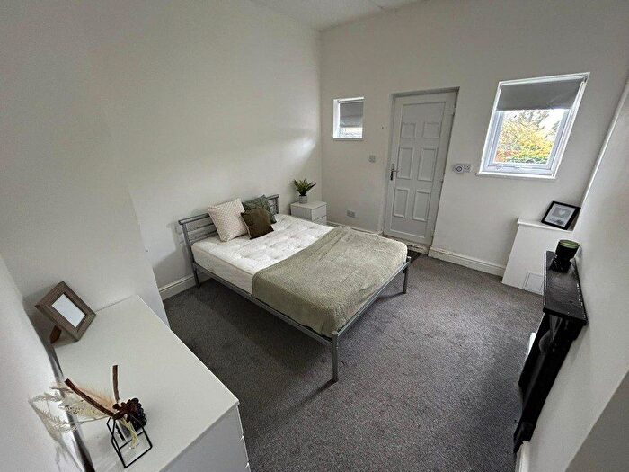 3 Bedroom Terraced House To Rent In Waterloo Promenade, Nottingham, Nottinghamshire, NG7