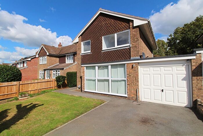 3 Bedroom Detached House To Rent In Marlborough Drive, Burgess Hill, West Sussex, RH15