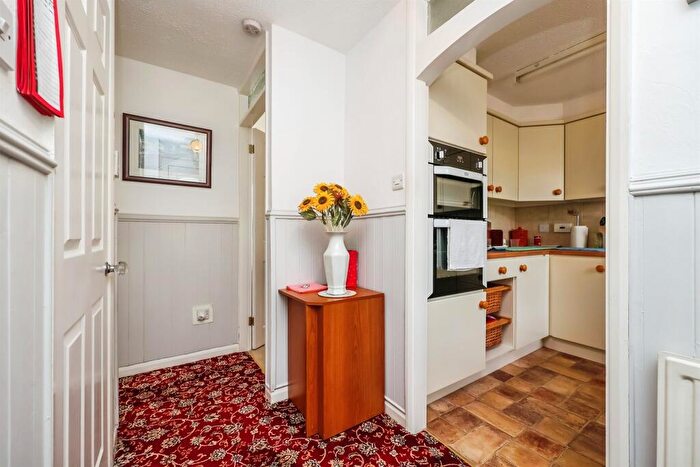 2 Bedroom Detached Bungalow For Sale In Brookhill Leys Road, Eastwood, Nottingham, NG16