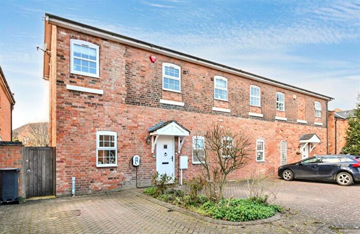 3 Bedroom Semi-Detached House For Sale In Weston Under Wetherley, Leamington Spa, CV33