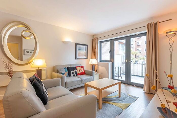 2 Bedroom Flat To Rent In Watermarque, Browning Street, B16