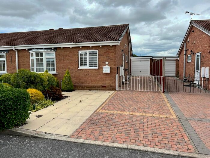 2 Bedroom Bungalow To Rent In Kingsdale, Worksop, S81
