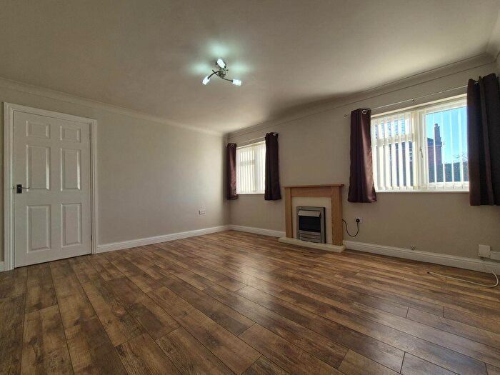 2 Bedroom Flat To Rent In Bowling Green Road, Stourbridge, DY8