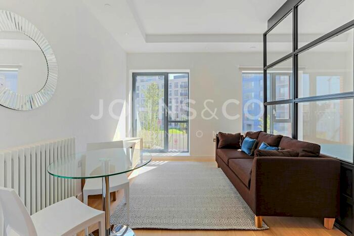 Studio To Rent In Java House, London City Island, London, E14