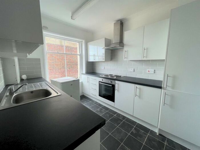 1 Bedroom Flat To Rent In Western Road, Hove, BN3