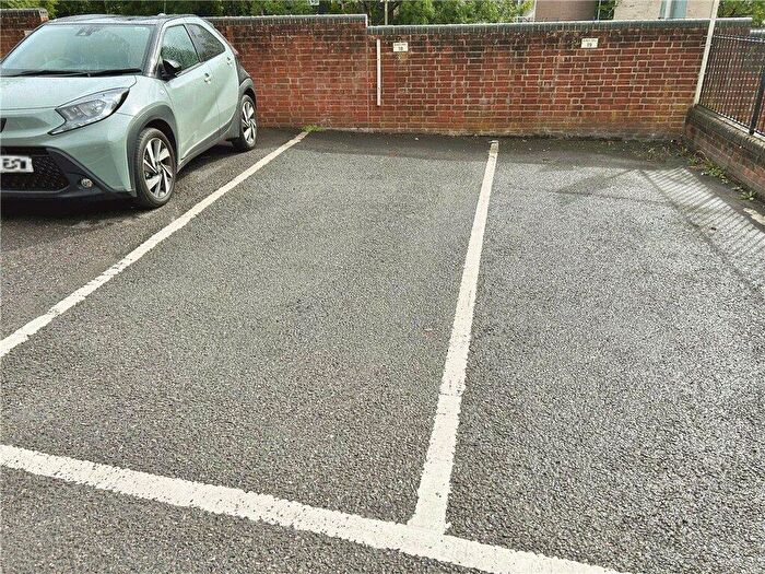 2 Bedroom Apartment To Rent In Broadwater Road, Romsey, Hampshire, SO51