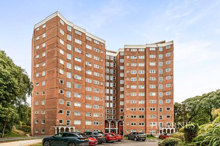 2 Bedroom Apartment For Sale In Manor Road, East Cliff, Bournemouth, BH1