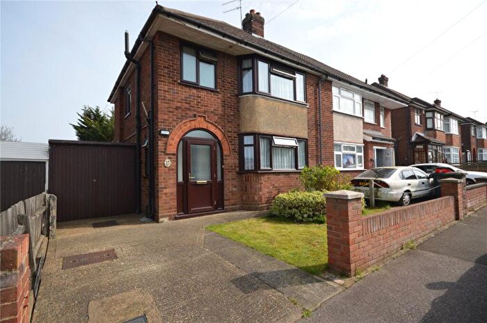 3 Bedroom Semi-Detached House For Sale In Granby Road, Luton, Bedfordshire, LU4