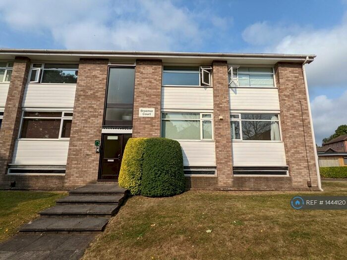 2 Bedroom Flat To Rent In Braemor Court, Bristol, BS9