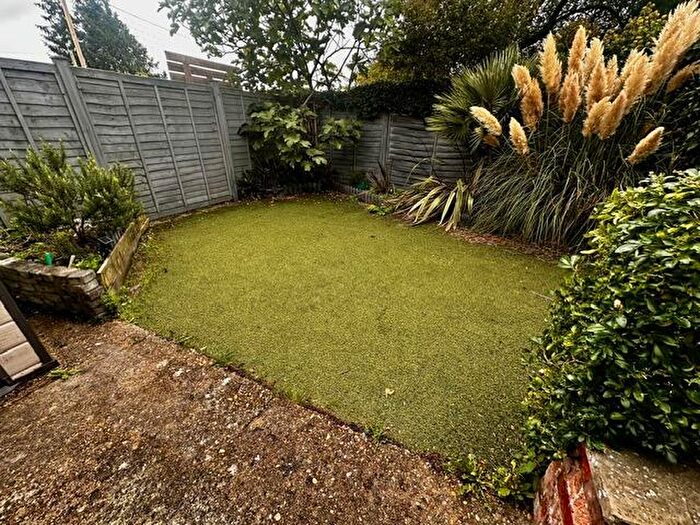 1 Bedroom Flat To Rent In Muscliffe Road, Bournemouth, BH9