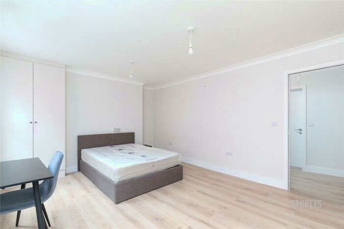 Apartment To Rent In City Road, Old Street, London, EC1V