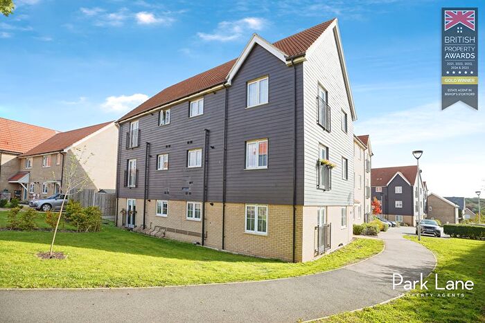 2 Bedroom Flat For Sale In Gibson Road, Bishops Stortford, CM23