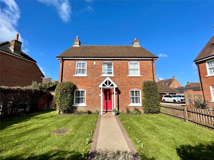 4 Bedroom Detached House To Rent In Taylor Drive, Bournemouth, Dorset, BH8