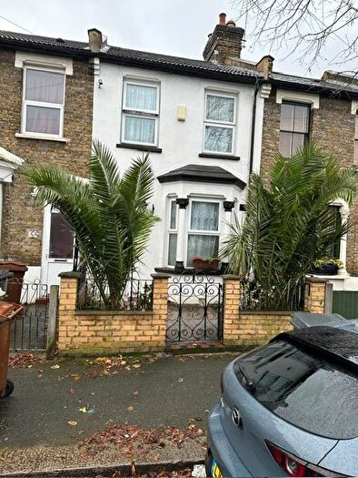 3 Bedroom Semi-Detached House To Rent In Thorpe Road, Forest Gate, E7
