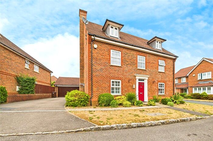 5 Bedroom House For Sale In Grenadier Close, Shinfield, Reading, Berkshire, RG2
