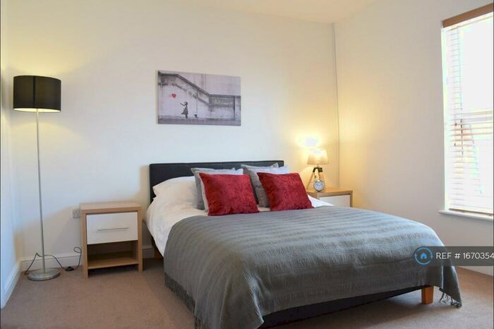 2 Bedroom Flat To Rent In West Street, Crewe, CW1