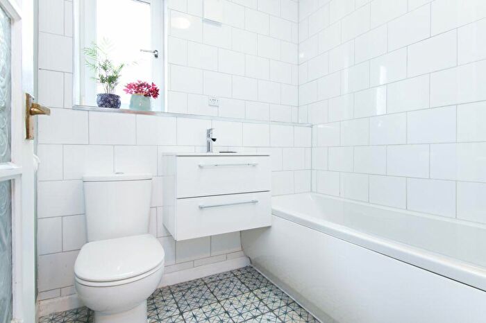 1 Bedroom Flat For Sale In / Moira Terrace, Craigentinny, Edinburgh, EH7