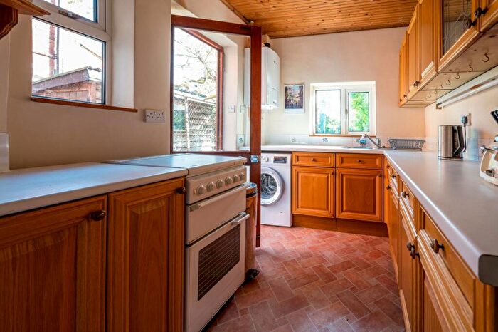 3 Bedroom Semi-Detached House To Rent In Margaret Road, Guildford, GU1