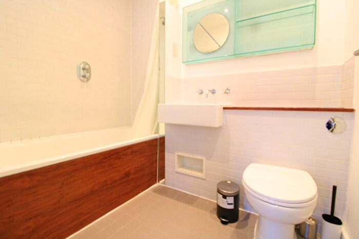 1 Bedroom Flat To Rent In Chart Street, London, N1