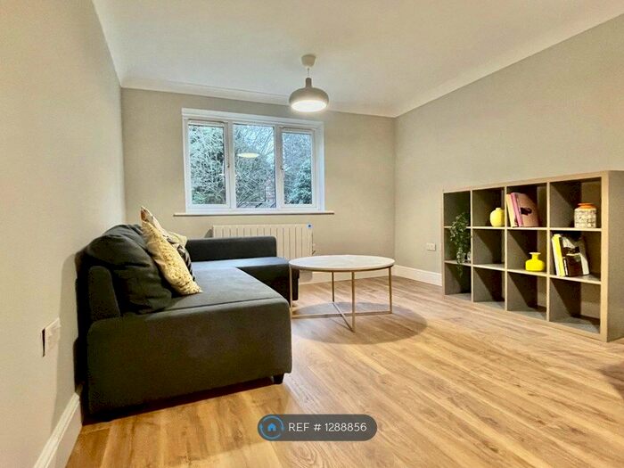 1 Bedroom Flat To Rent In Chamomile Court, London E17