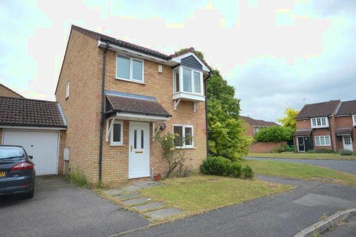 3 Bedroom Property To Rent In Tamarin Gardens, Cambridge, CB1