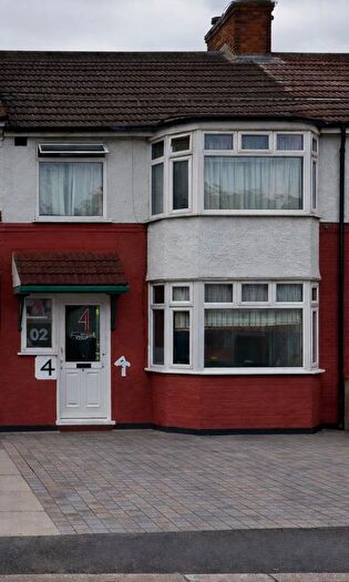 Studio To Rent In Coniston Avenue, Perivale, Greenford, UB6