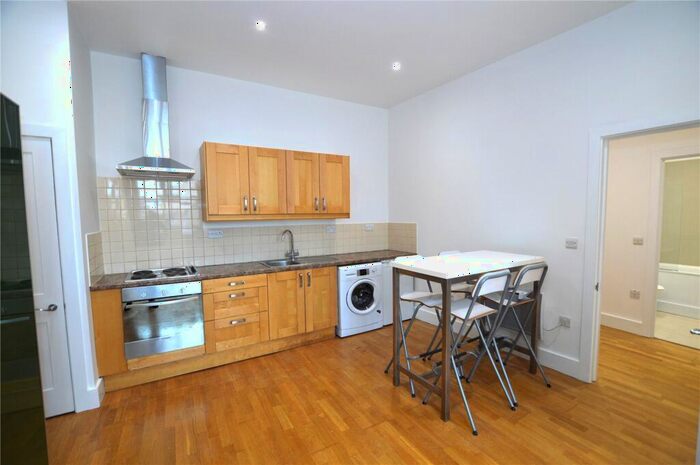 Apartment To Rent In Westow Street, London, SE19