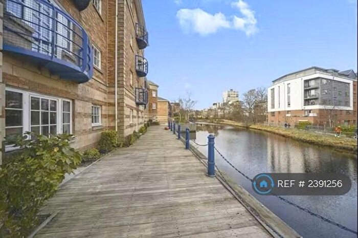 2 Bedroom Flat To Rent In Sheriff Bank, Edinburgh, EH6