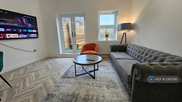 2 Bedroom Flat To Rent In London, London, NW5