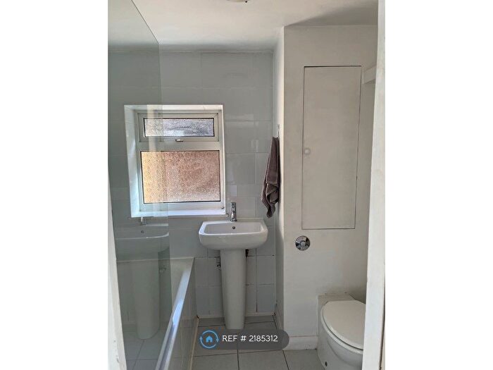 1 Bedroom Flat To Rent In Millfields Road, London, E5