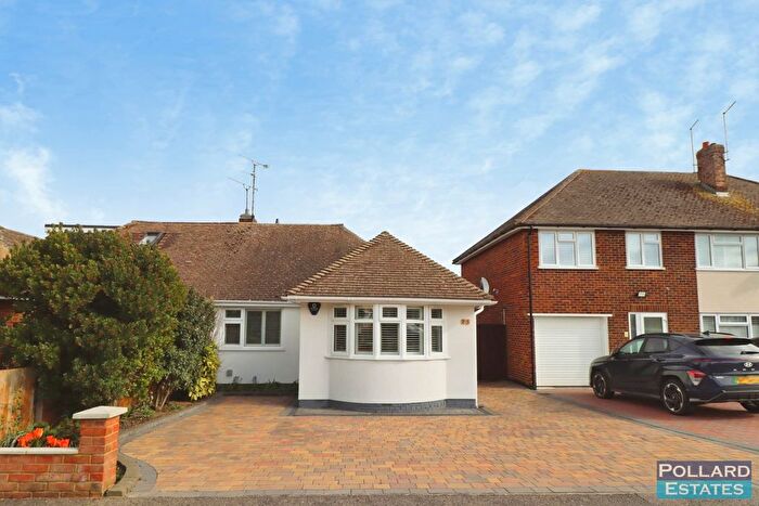 2 Bedroom Semi Detached Bungalow For Sale In Chalky Bank Road, Rainham, ME8