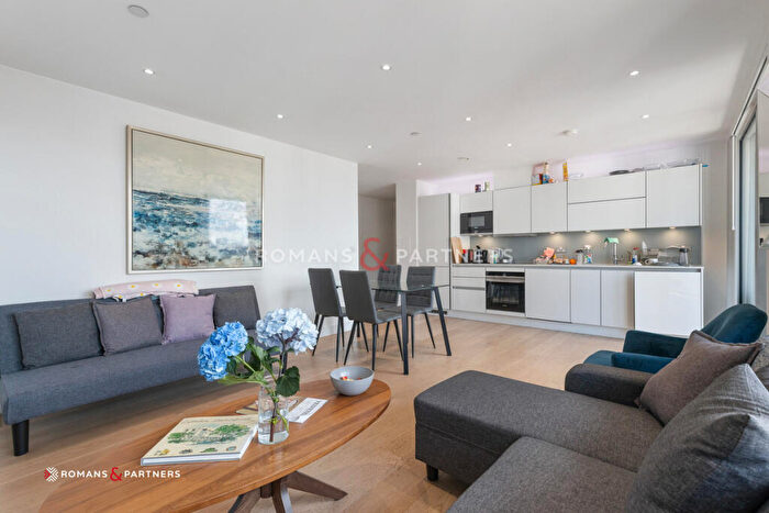 2 Bedroom Apartment To Rent In Heritage Tower, Canary Wharf, E14