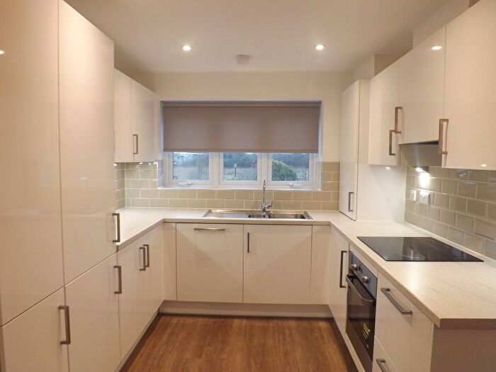 3 Bedroom Property To Rent In Houghton Avenue, Waterlooville, PO7