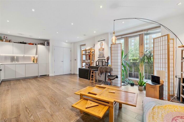 2 Bedroom Apartment To Rent In Albert Road, London, NW6